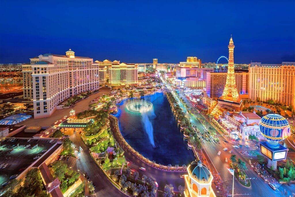 Top 10 Places to Visit in Las Vegas in 2024 l Tourist Attractions 5 The Strip